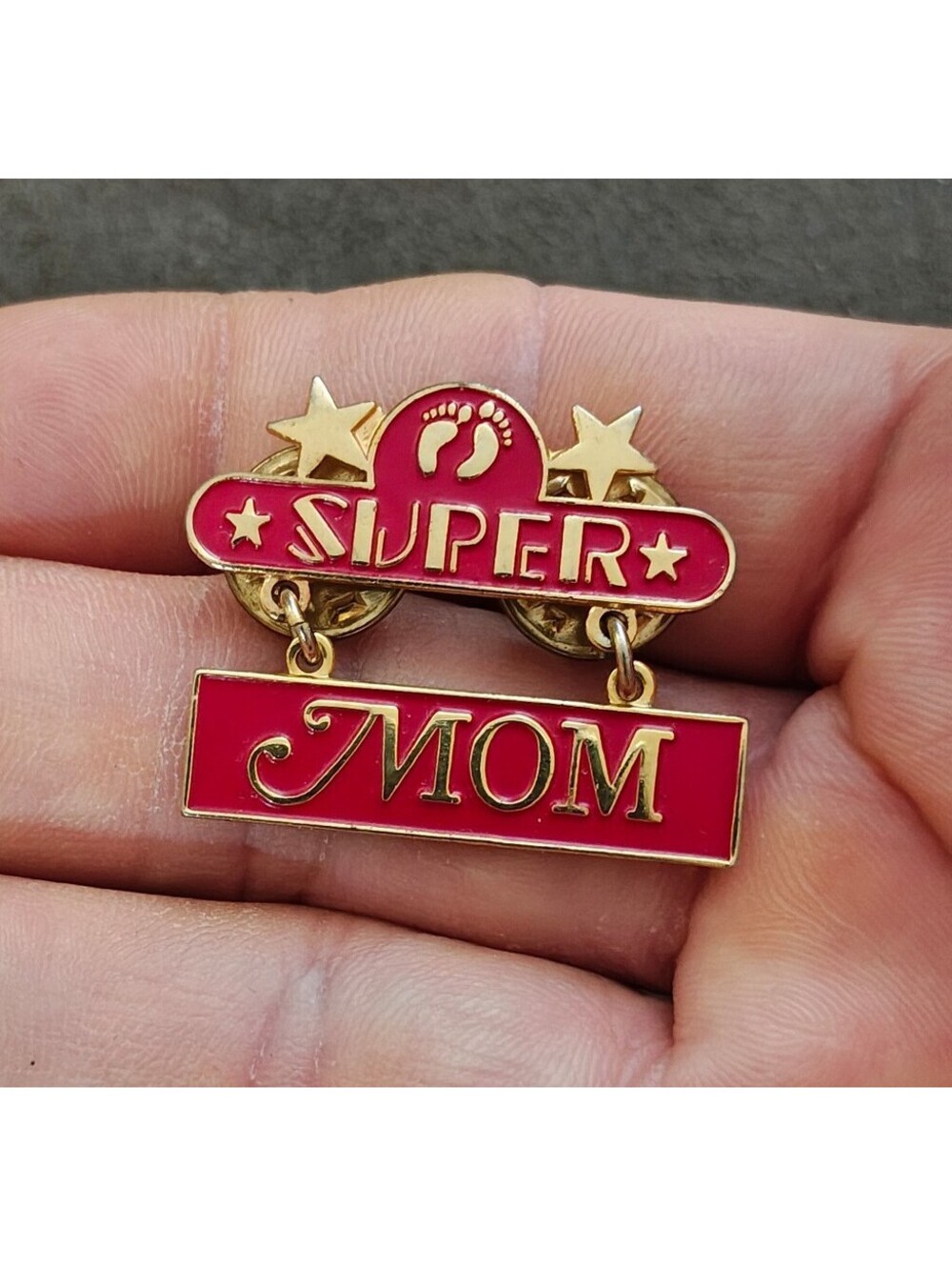 1980s Super Mom Hang Ten Pin